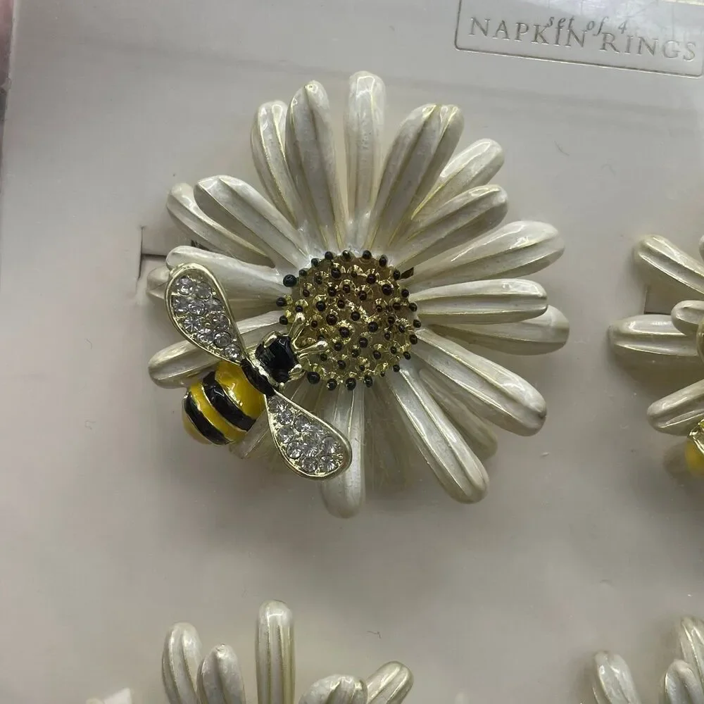 Mud Pie Gardenia Daisy Bee Napkin Rings White Gold Enamel Set of 4 Sealed Box